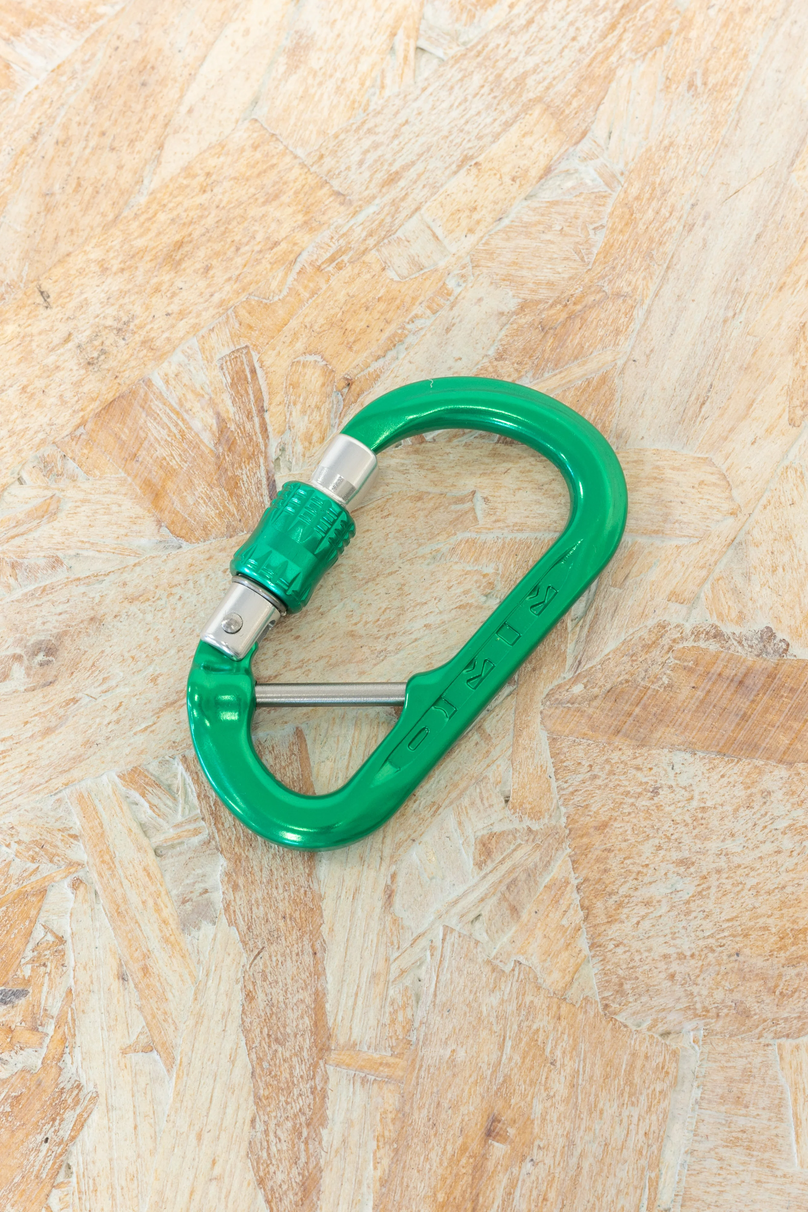 DMM - XSRE Lock Captive Bar Mini Carabiner - Image 4