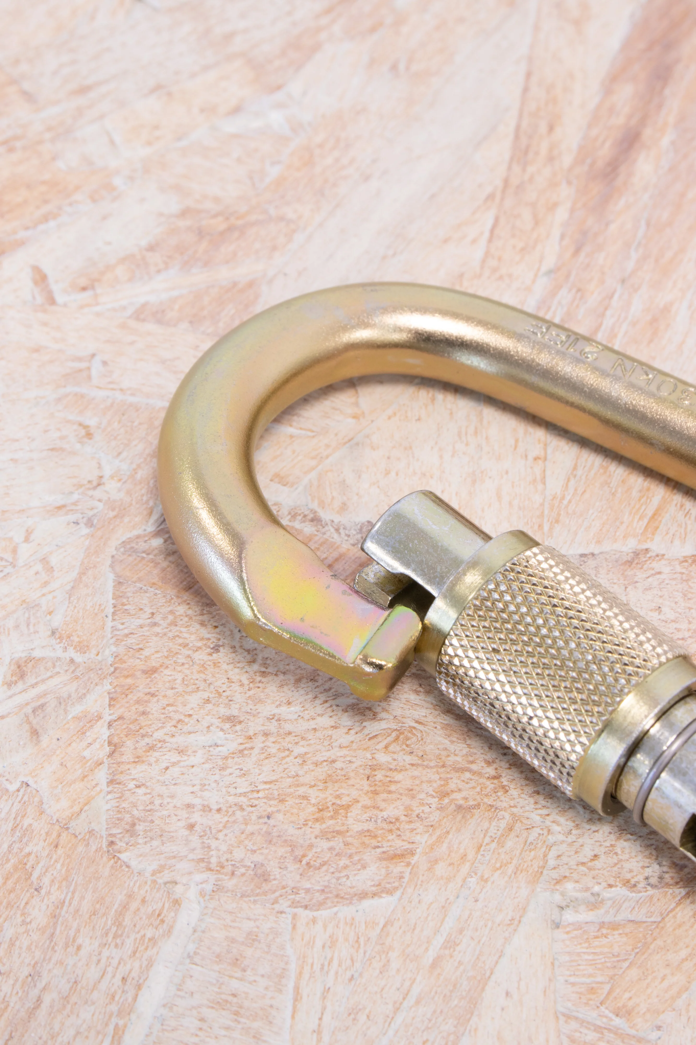 ISC - Keylock Steel Oval Karabiner, with CUSTOM Serial Number - Image 3