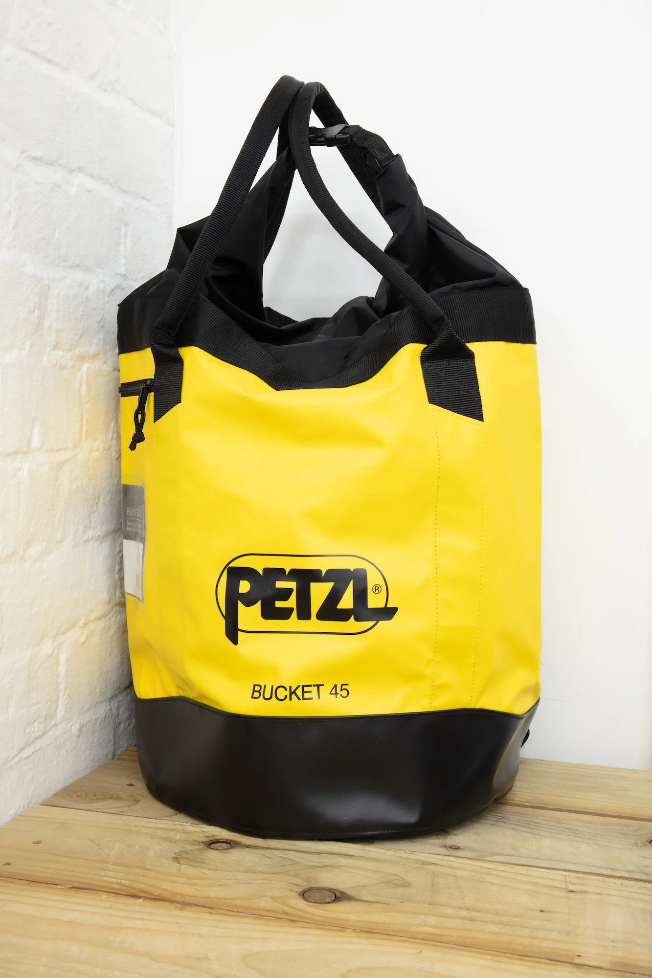 Petzl - Bucket - Image 11