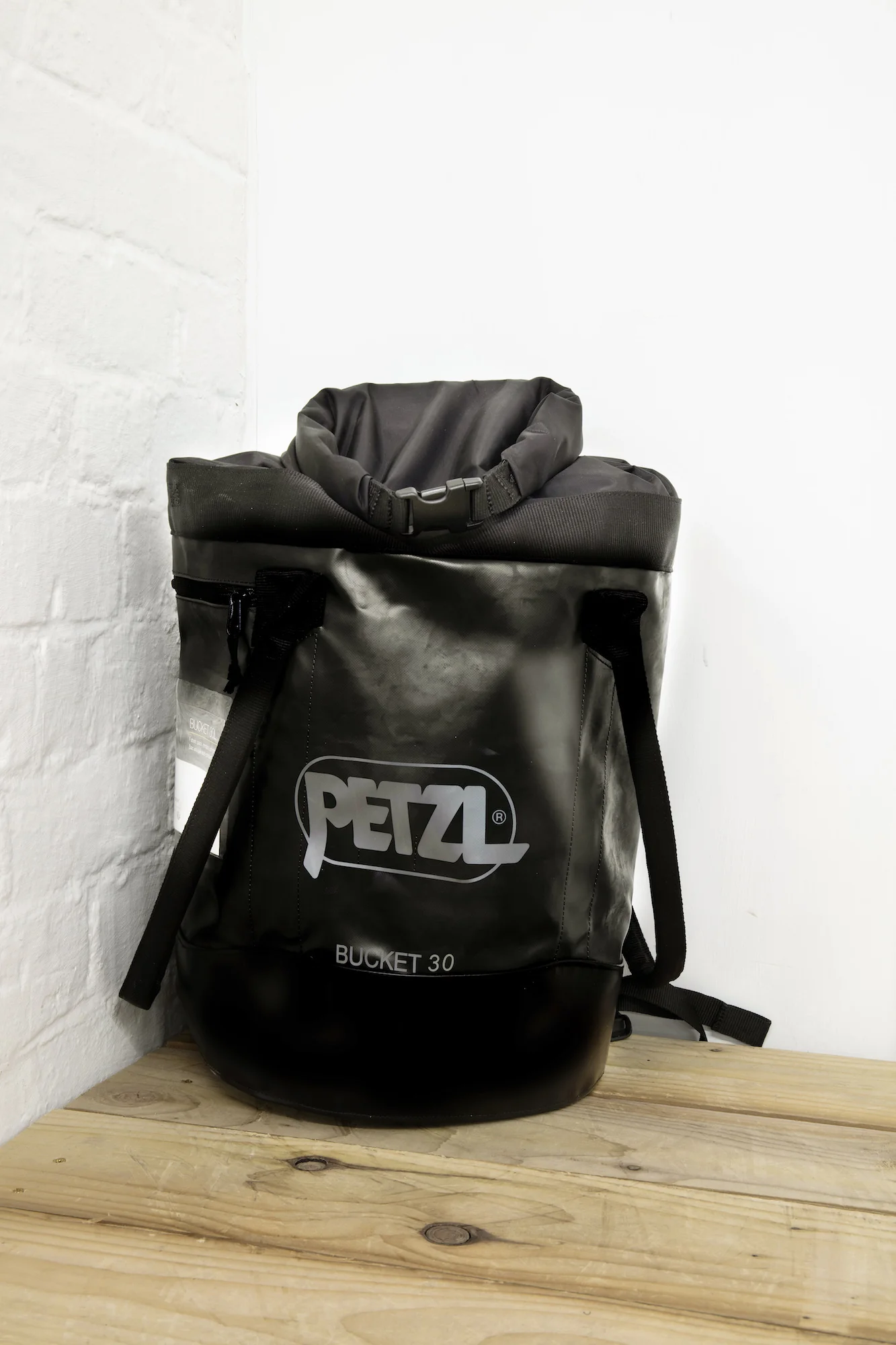 Petzl - Bucket - Image 4
