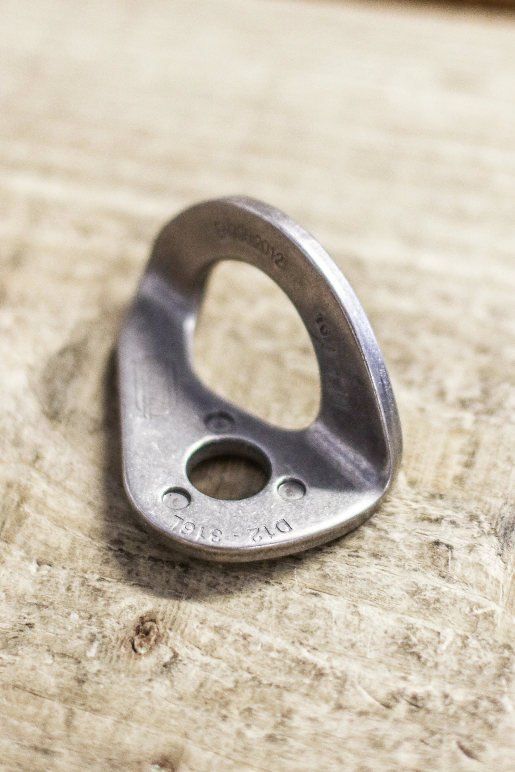 Petzl - Coeur Hanger Plates - 20 Pack - Image 4