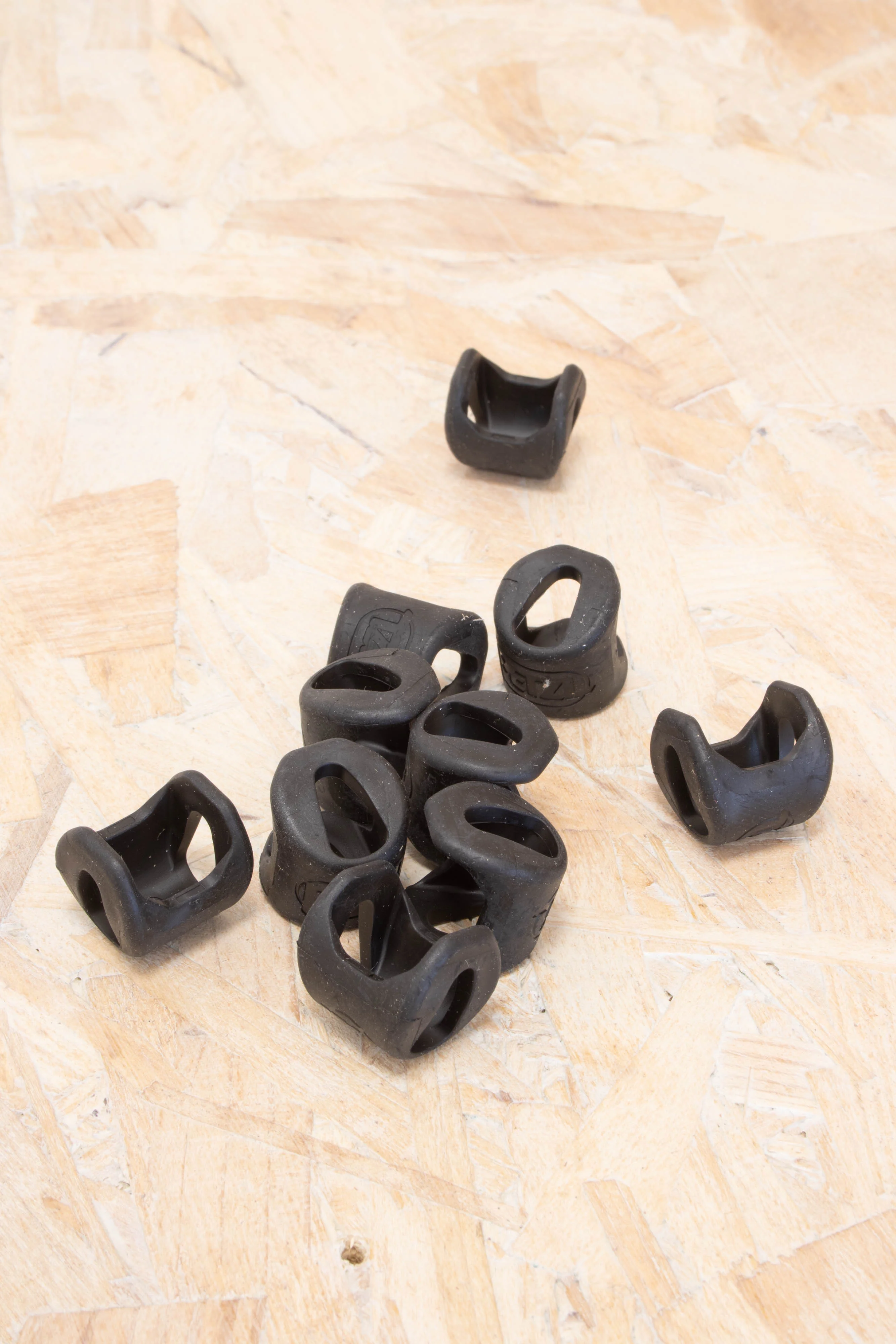 Petzl - String M - 10 Pack - Image 3